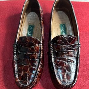 Cole Hann Vintage 5.5B Italy Women Dark Brown Croc-Embossed Penny Loafers